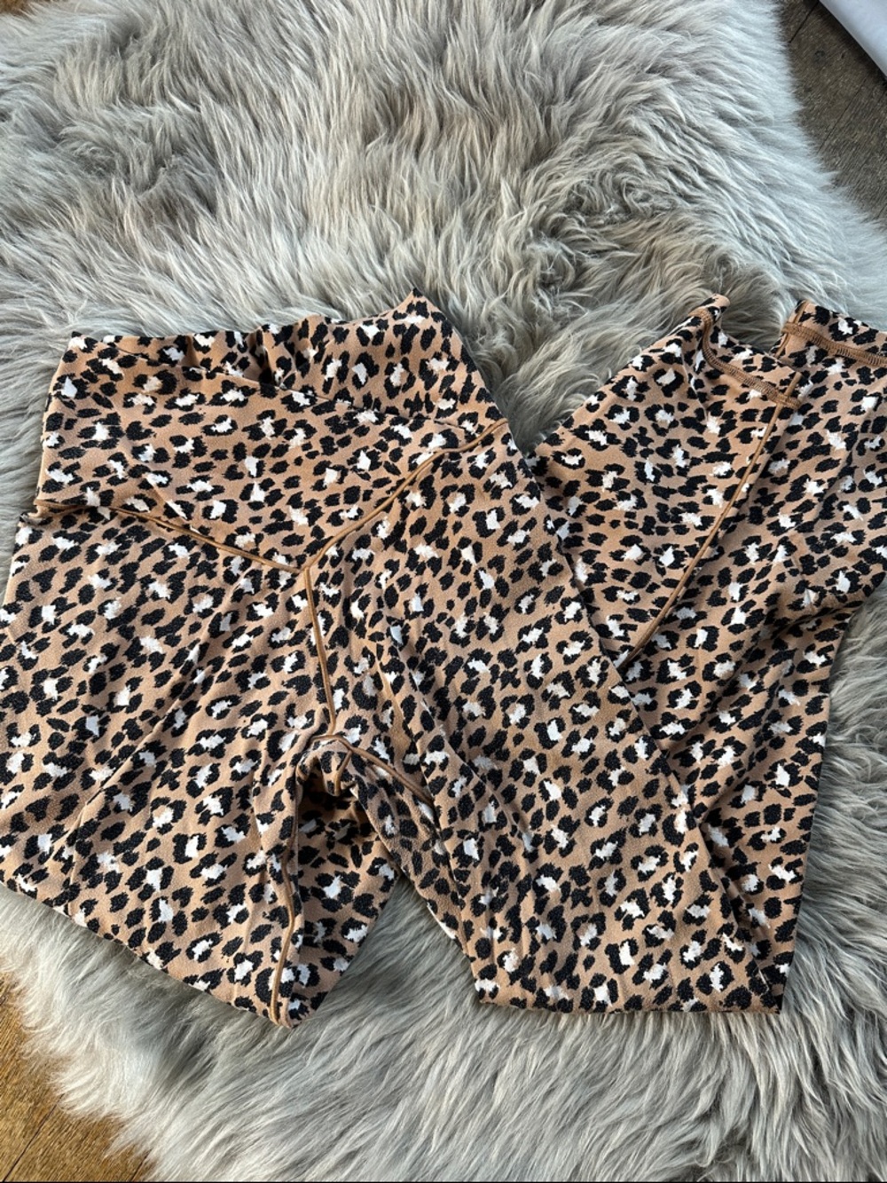 aerie Leopard Print Leggings in Tan, Black, White